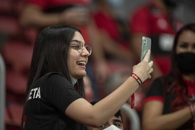 商業利益與 商業利益與